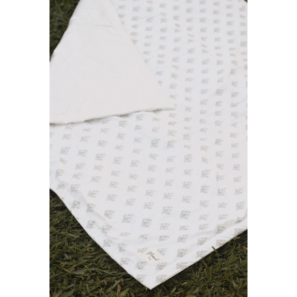 MARAND BRAND MANTA DE JUEGO ESTAMPADO BLANCO